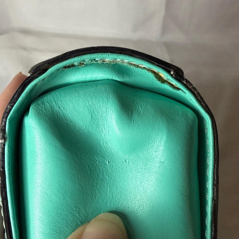 Kate Spade Vintage Leather Turquoise Bow Crossbody GUC - Picture 5 of 7